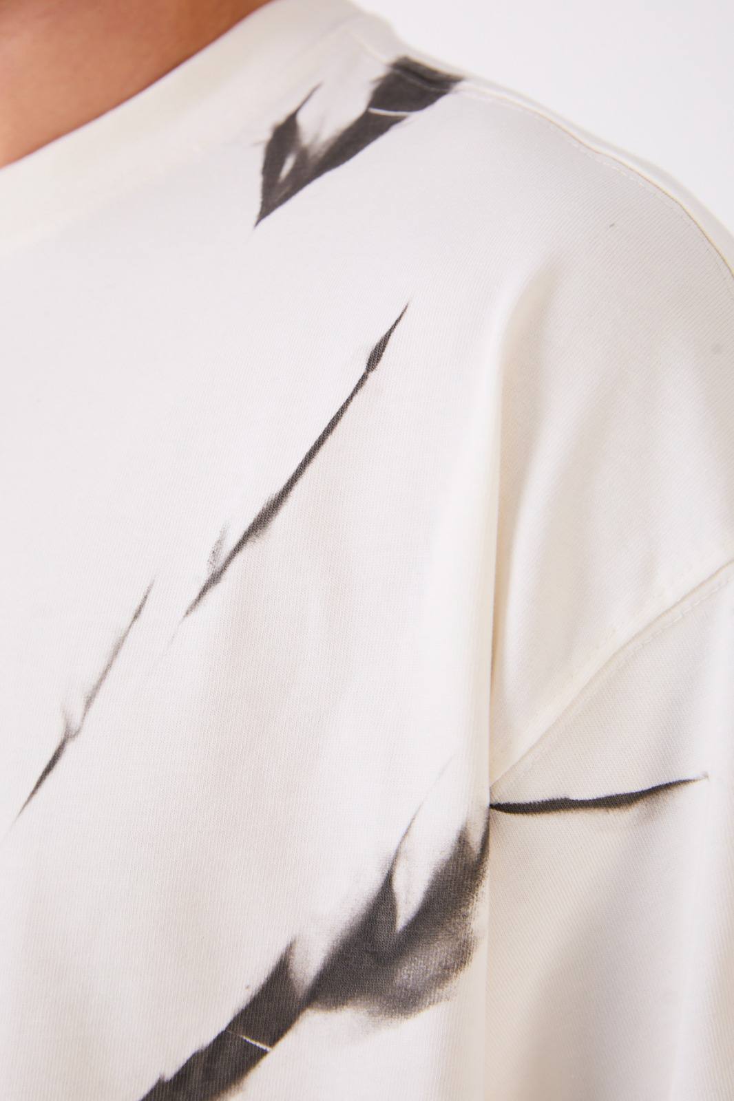 SPIRAL SPREY T-SHIRT