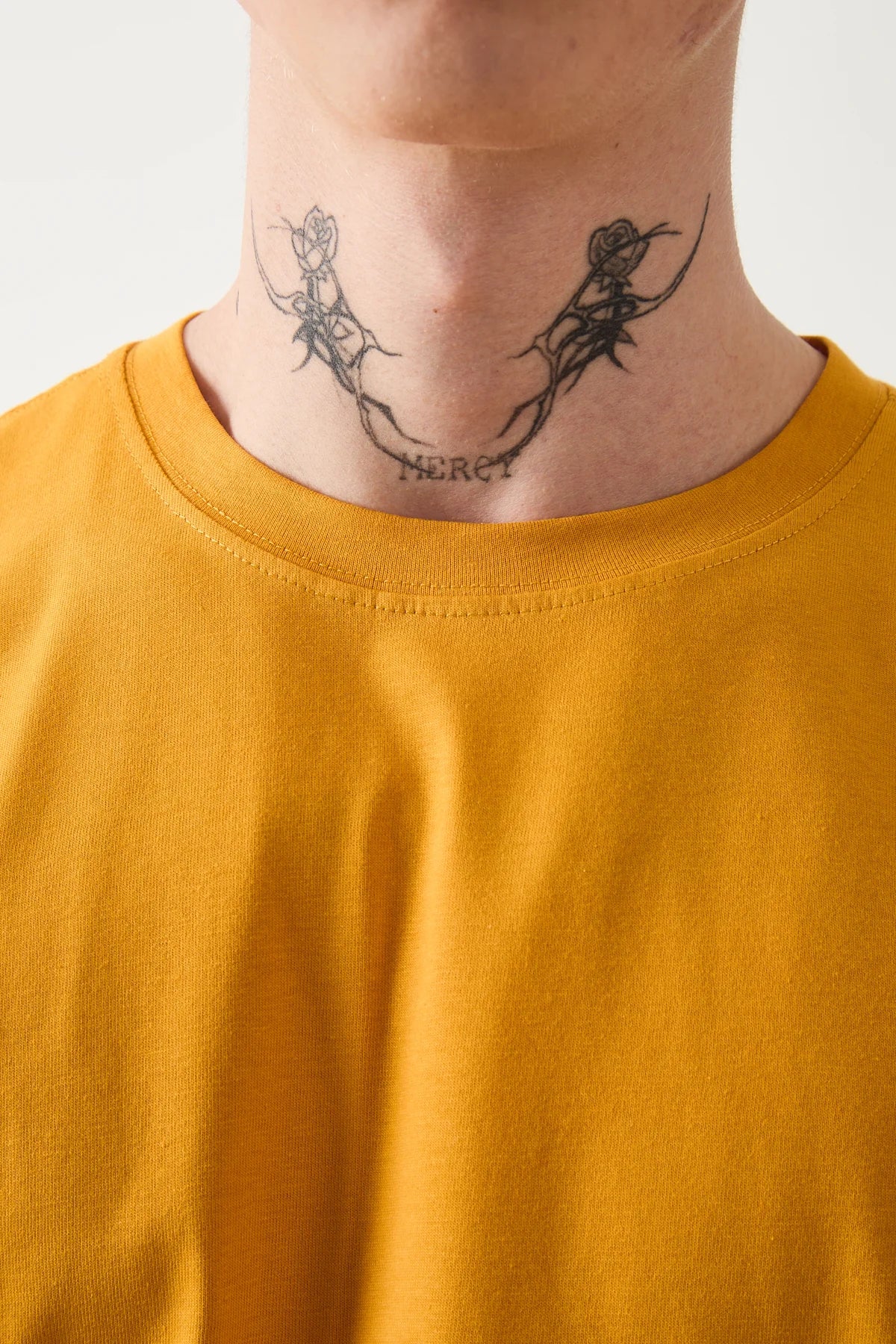BASIC OVERSIZE T-SHIRT