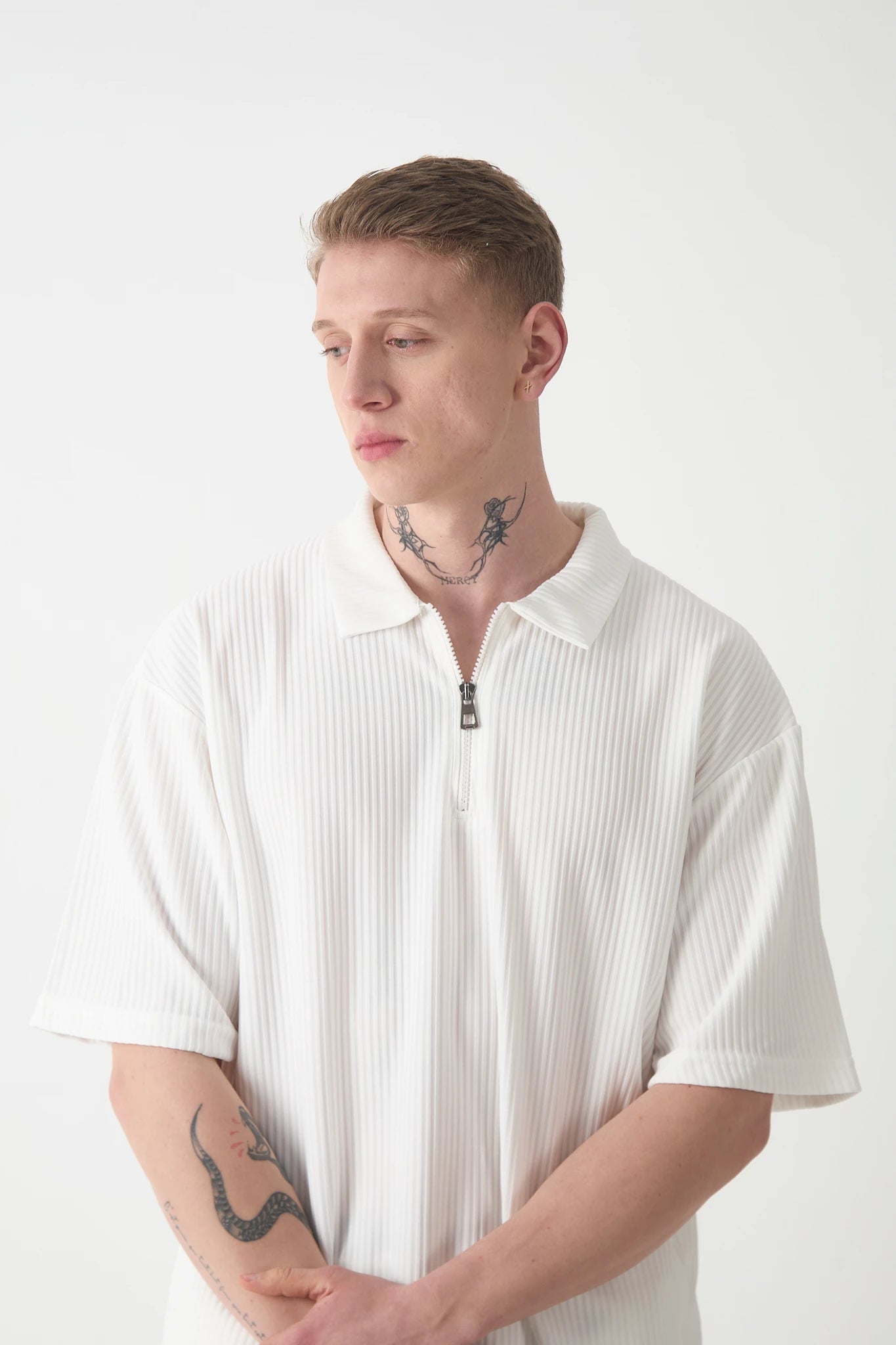 YAKA FERMUARLI OTTOMAN T-SHIRT